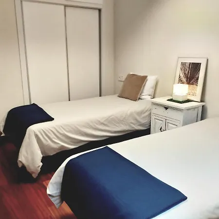 Large With Large And Sunny Terrace - Garden & Outdoor Gym , Center Apartment *